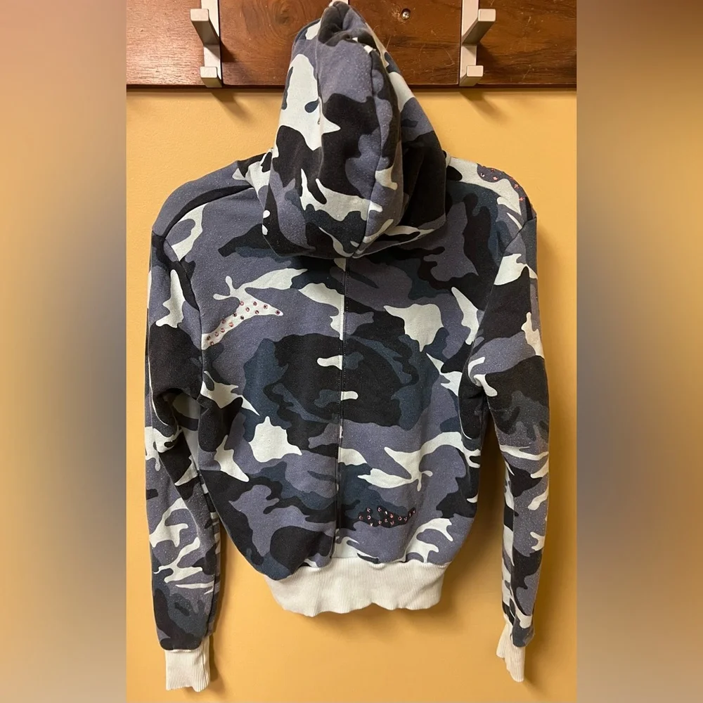 Primp Women’s Blue Camouflage Camo Zip-Up Hoodie with Pink Rhinestones Y2K - Picture 3 of 10